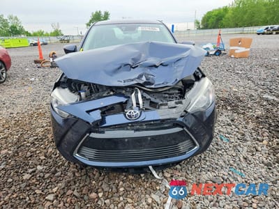 Piąte zdjęcie samochodu w środku: 2017 TOYOTA YARIS IA BASE VIN:3MYDLBYVXHY163214 - miniatura