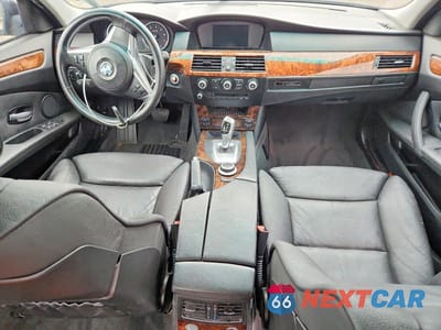 Zdjęcie 8 z 12 samochodu: 2008 BMW 528 I VIN:WBANU53538CT10519 - miniatura