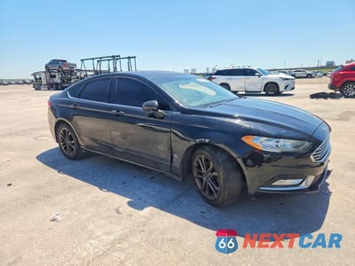 Czwarte zdjęcie samochodu z boku: 2018 FORD FUSION SE VIN:3FA6P0HD2JR265233 - miniatura