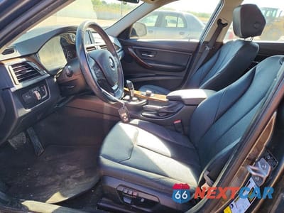 Zdjęcie 7 z 12 samochodu: 2013 BMW 328 I SULEV VIN:WBA3C1G51DNR46853 - miniatura