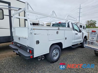 Trzecie zdjęcie samochodu z tyłu: 2026 FORD F250 SUPER DUTY VIN:1FTRF2BT8TEC49145 - miniatura