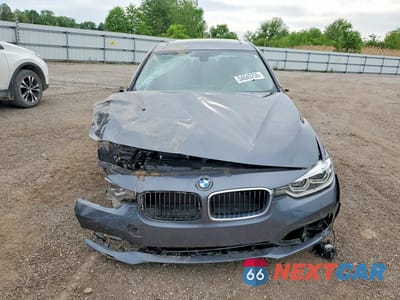 Piąte zdjęcie samochodu w środku: 2018 BMW 320 XI VIN:WBA8A3C53JA357819 - miniatura