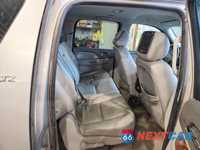 Zdjęcie 11 z 14 samochodu: 2007 CHEVROLET SUBURBAN C1500 VIN:3GNFC16J87G209796 - miniatura