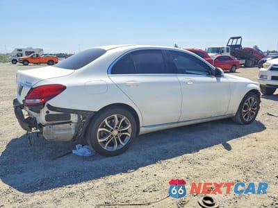 Trzecie zdjęcie samochodu z tyłu: 2015 MERCEDES-BENZ C 300 4MATIC VIN:55SWF4KB6FU054779 - miniatura
