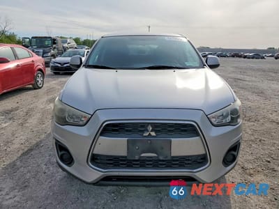 Piąte zdjęcie samochodu w środku: 2013 MITSUBISHI OUTLANDER SPORT ES VIN:4A4AR3AU8DE018180 - miniatura
