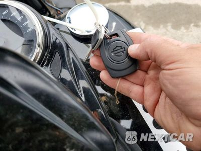 Zdjęcie 8 z 9 samochodu: 2025 HARLEY-DAVIDSON FLHC VIN:1HD1YA913SB013376 - miniatura