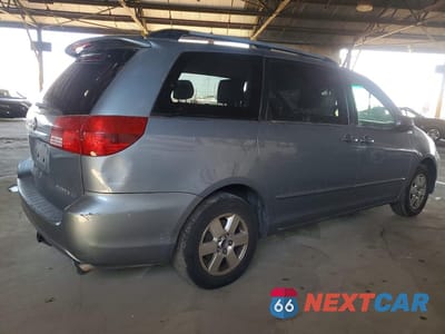 Trzecie zdjęcie samochodu z tyłu: 2004 TOYOTA SIENNA LE 7 PASSENGER VIN:5TDZA23C14S130409 - miniatura