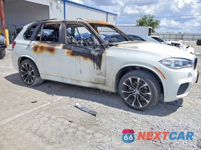 Czwarte zdjęcie samochodu z boku: 2017 BMW X5 XDRIVE35I VIN:5UXKR0C50H0V67695 - miniatura
