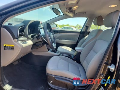 Zdjęcie 7 z 12 samochodu: 2017 HYUNDAI ELANTRA SE VIN:KMHD84LF6HU201399 - miniatura