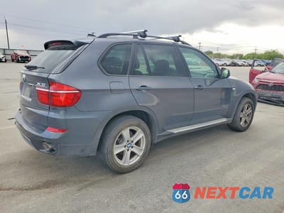 Trzecie zdjęcie samochodu z tyłu: 2011 BMW X5 XDRIVE35D VIN:5UXZW0C59BL656369 - miniatura