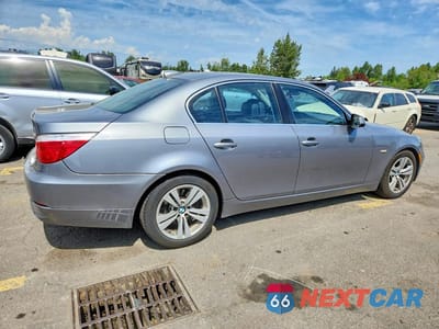 Trzecie zdjęcie samochodu z tyłu: 2010 BMW 528 I VIN:WBANU5C56AC129579 - miniatura