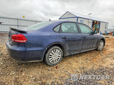 Piąte zdjęcie samochodu w środku: 2014 VOLKSWAGEN PASSAT S VIN:1VWAT7A38EC102940 - miniatura