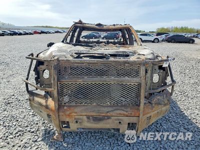Piąte zdjęcie samochodu w środku: 2023 GMC SIERRA K3500 SLT VIN:1GT49UEY6PF248371 - miniatura