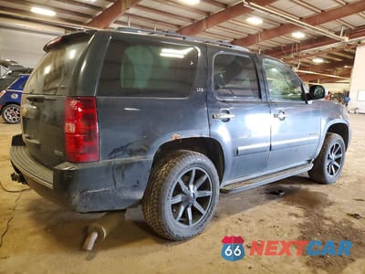 Trzecie zdjęcie samochodu z tyłu: 2011 CHEVROLET TAHOE K1500 LTZ VIN:1GNSKCE0XBR275524 - miniatura