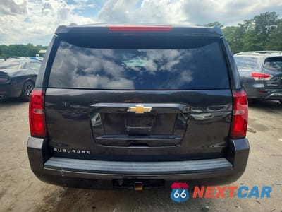Zdjęcie 6 z 12 samochodu: 2016 CHEVROLET SUBURBAN C1500 LT VIN:1GNSCHKC7GR479066 - miniatura