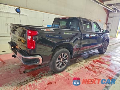 Trzecie zdjęcie samochodu z tyłu: 2024 CHEVROLET SILVERADO K1500 LT-L VIN:3GCPDKEK6RG265149 - miniatura