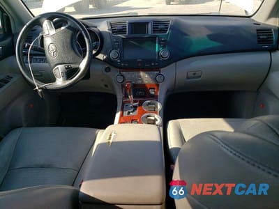 Zdjęcie 8 z 13 samochodu: 2012 TOYOTA HIGHLANDER LIMITED VIN:5TDDK3EH8CS103244 - miniatura