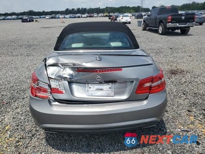 Zdjęcie 6 z 12 samochodu: 2011 MERCEDES-BENZ E 550 VIN:WDDKK7CF6BF081233 - miniatura