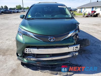 Piąte zdjęcie samochodu w środku: 2025 TOYOTA SIENNA XLE 7-PASSENGER VIN:5TDJSKFC8SS181733 - miniatura
