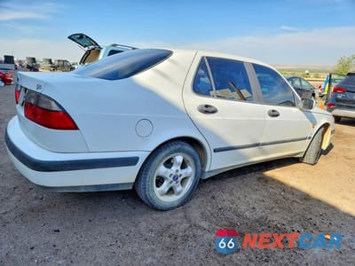 Trzecie zdjęcie samochodu z tyłu: 1999 SAAB 9-5 SE VIN:YS3EF48E3X3032566 - miniatura