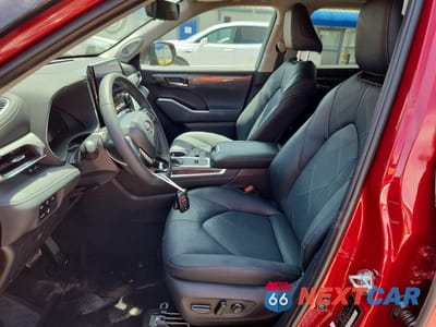 Zdjęcie 7 z 13 samochodu: 2026 TOYOTA HIGHLANDER HYBRID PLATINUM VIN:5TDEBRCH0TS705145 - miniatura