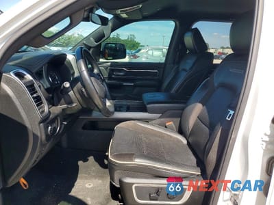 Zdjęcie 7 z 12 samochodu: 2021 RAM 1500 LARAMIE VIN:1C6RREJT8MN503553 - miniatura