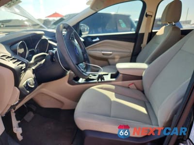 Zdjęcie 7 z 13 samochodu: 2017 FORD ESCAPE SE VIN:1FMCU0GD7HUA09644 - miniatura