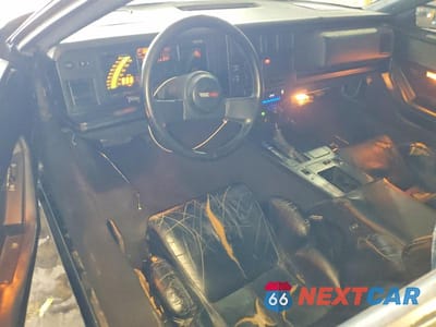 Zdjęcie 8 z 12 samochodu: 1989 CHEVROLET CORVETTE VIN:1G1YY2189K5107266 - miniatura