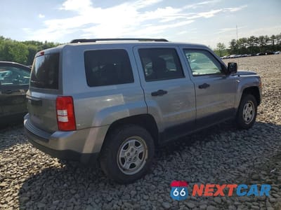 Trzecie zdjęcie samochodu z tyłu: 2014 JEEP PATRIOT SPORT VIN:1C4NJRBB6ED810366 - miniatura