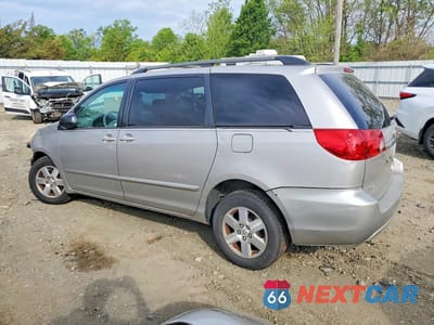 Drugie zdjęcie samochodu z przodu: 2007 TOYOTA SIENNA LE 8-PASSENGER VIN:5TDZK23C97S044282 - miniatura