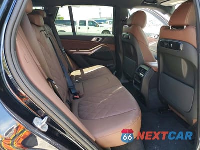 Zdjęcie 10 z 13 samochodu: 2025 BMW X5 XDRIVE40I VIN:5UX23EU05S9X88827 - miniatura