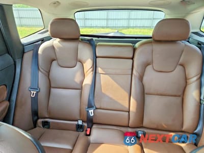 Zdjęcie 10 z 13 samochodu: 2020 VOLVO XC60 T5 MOMENTUM VIN:YV4102RK9L1411865 - miniatura