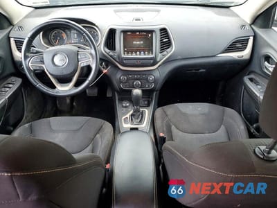Zdjęcie 8 z 13 samochodu: 2016 JEEP CHEROKEE LATITUDE VIN:1C4PJMCS6GW131926 - miniatura
