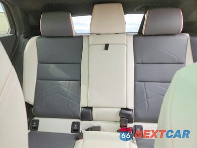Zdjęcie 10 z 13 samochodu: 2025 BMW X2 XDRIVE28I VIN:WBX63GM02S5223427 - miniatura