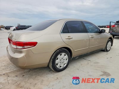 Trzecie zdjęcie samochodu z tyłu: 2004 HONDA ACCORD LX VIN:3HGCM56384G709326 - miniatura