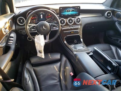 Zdjęcie 8 z 13 samochodu: 2020 MERCEDES-BENZ GLC 300 VIN:WDC0G8DB2LF698886 - miniatura