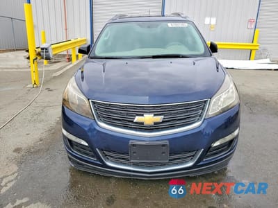 Piąte zdjęcie samochodu w środku: 2016 CHEVROLET TRAVERSE LS VIN:1GNKRFKD0GJ337815 - miniatura