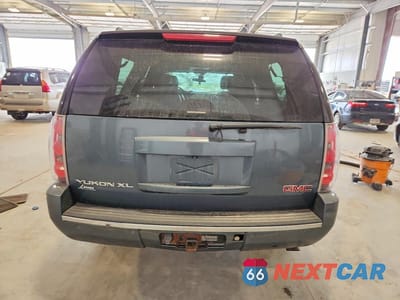Zdjęcie 6 z 13 samochodu: 2008 GMC YUKON XL DENALI VIN:1GKFK66858J228798 - miniatura