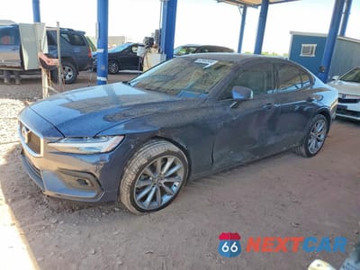 2021 VOLVO S60 T5 MOMENTUM 7JR102FK3MG095628 - główne zdjęcie licytacji z USA - miniatura