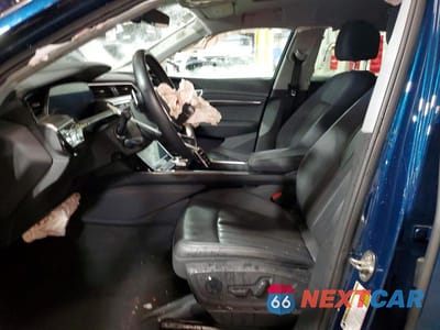 Zdjęcie 7 z 12 samochodu: 2022 AUDI E-TRON PREMIUM PLUS VIN:WA1LAAGE4NB032456 - miniatura