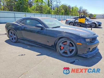 Czwarte zdjęcie samochodu z boku: 2010 CHEVROLET CAMARO SS VIN:2G1FK1EJ0A9118982 - miniatura