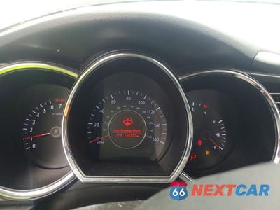 Zdjęcie 9 z 12 samochodu: 2012 KIA OPTIMA LX VIN:KNAGM4A77C5291381 - miniatura