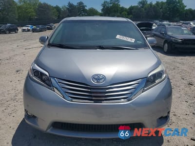 Piąte zdjęcie samochodu w środku: 2017 TOYOTA SIENNA LIMITED PREMIUM 7-PASSENGER VIN:5TDYZ3DC2HS824282 - miniatura