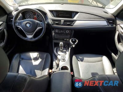 Zdjęcie 8 z 13 samochodu: 2014 BMW X1 XDRIVE28I VIN:WBAVL1C56EVY16566 - miniatura
