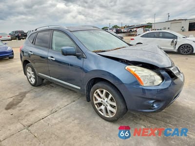 Czwarte zdjęcie samochodu z boku: 2013 NISSAN ROGUE VIN:JN8AS5MT2DW005661 - miniatura