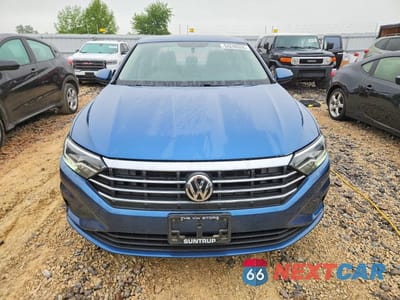 Piąte zdjęcie samochodu w środku: 2019 VOLKSWAGEN JETTA S VIN:3VWC57BU6KM036571 - miniatura