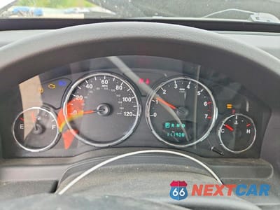 Zdjęcie 9 z 13 samochodu: 2010 JEEP LIBERTY SPORT VIN:1J4PN2GKXAW115152 - miniatura