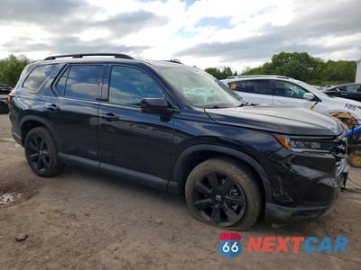 Czwarte zdjęcie samochodu z boku: 2025 HONDA PILOT BLACK VIN:5FNYG1H94SB121724 - miniatura