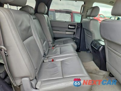 Zdjęcie 11 z 14 samochodu: 2010 TOYOTA SEQUOIA LIMITED VIN:5TDKY5G14AS026564 - miniatura