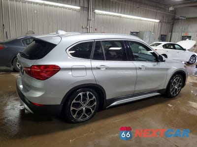 Trzecie zdjęcie samochodu z tyłu: 2021 BMW X1 XDRIVE28I VIN:WBXJG9C01M5T16311 - miniatura